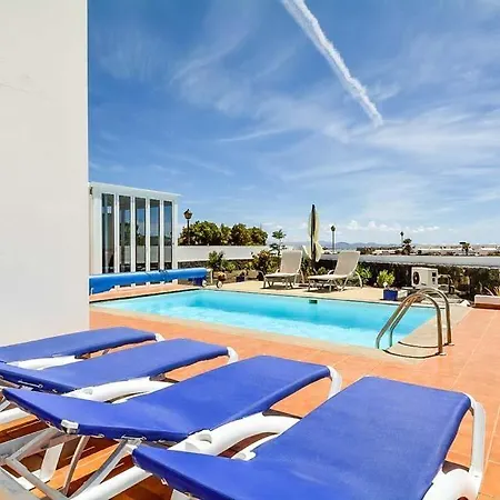 Playa Blanca Sleeps 6 Pool Wifi * Playa Blanca (Lanzarote)